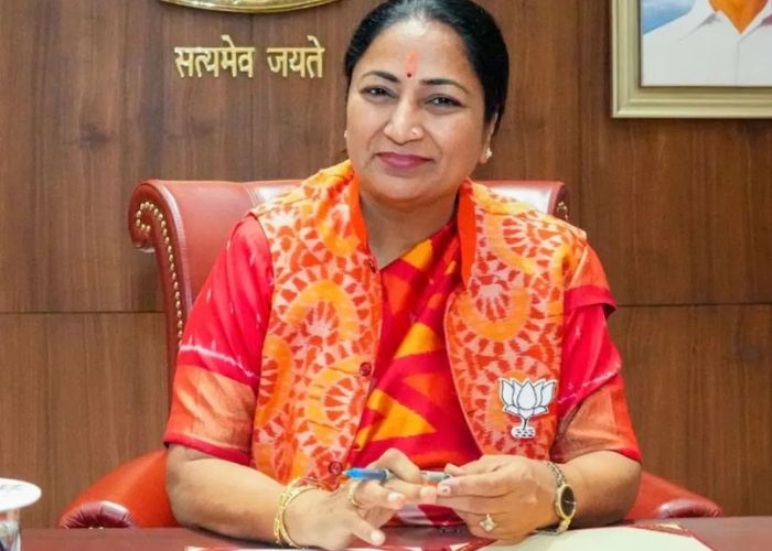 दिल्ली सरकार का छठ से पहले बड़ा तोहफा, बिहार के 6 शहरों के लिए शुरू होगी बस सेवा
