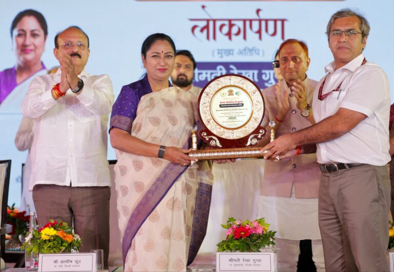 CM रेखा गुप्ता ने किया गोयला डेयरी बायोगैस प्लांट का उद्घाटन, बोलीं- वेस्ट टू वेल्थ का है ये मॉडल